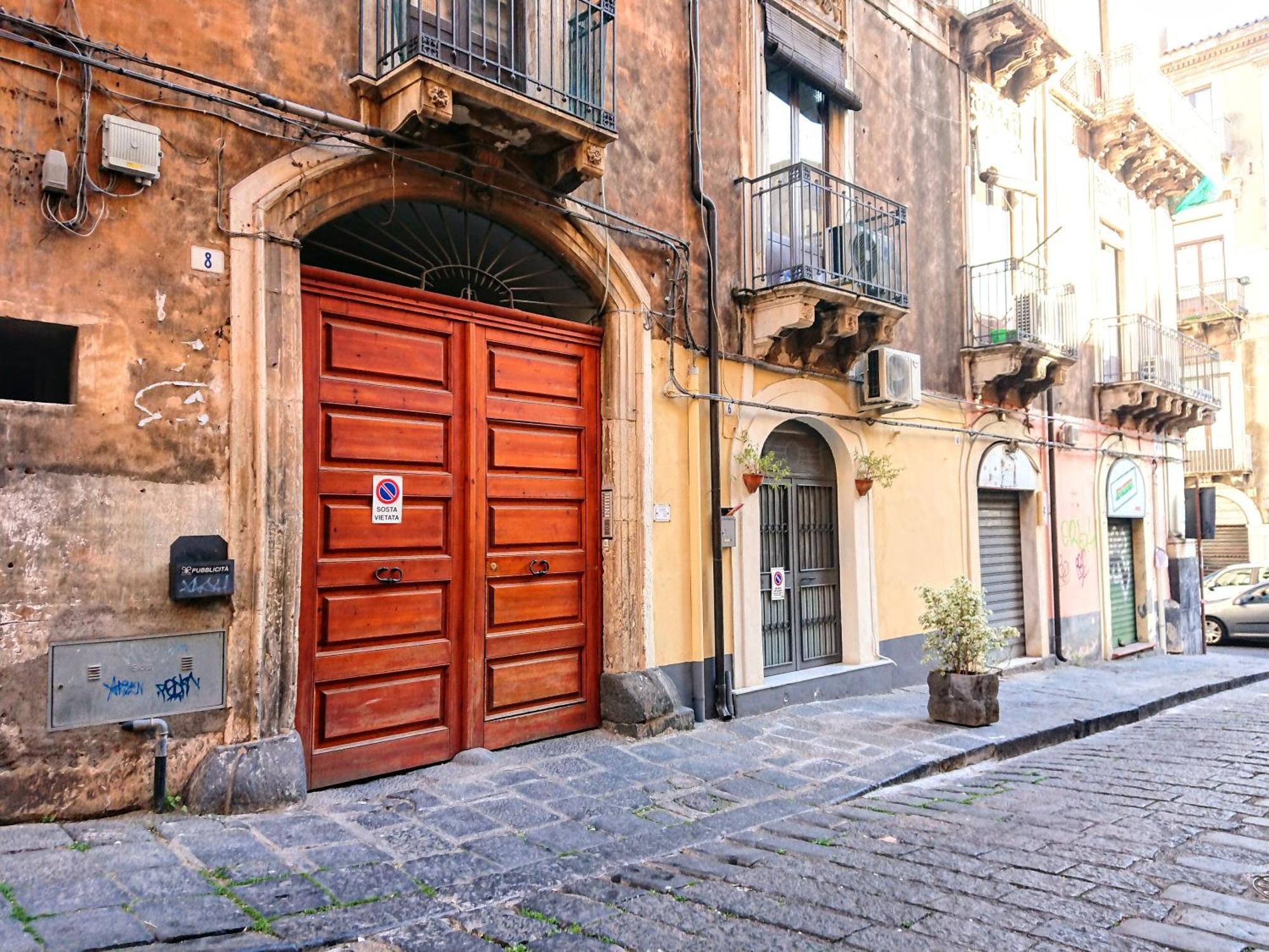 Siculi Central Apartment Catania Exterior photo
